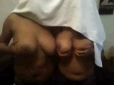 Сестрички-ножиці люблять грати mat porno