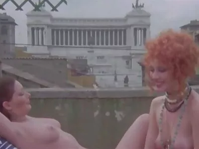 Зріла брюнетка секс с мамою скаче мій член